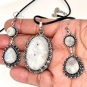 Beautiful Set of Rainbow Moonstone Pendant & Earrings